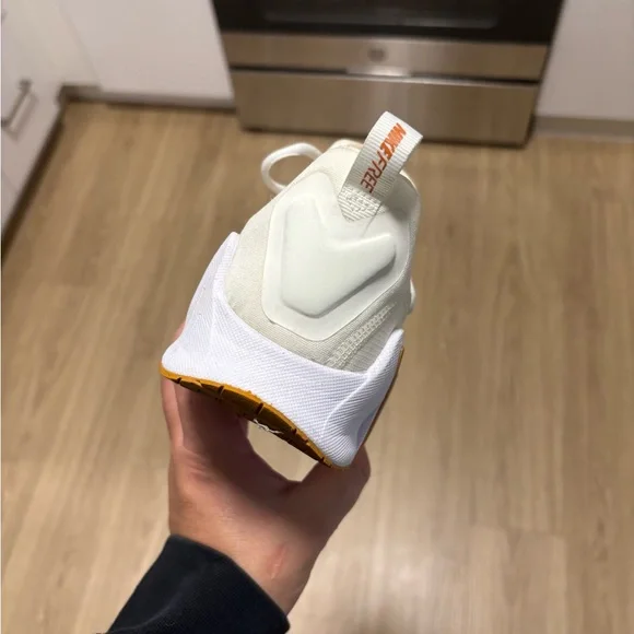 Nike Cream and White Metcon - Picture 3 of 8